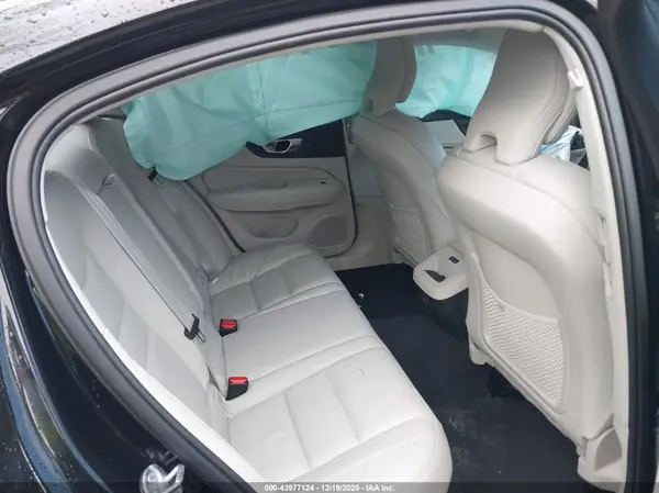 7JRL12FL1RG305567 2024 VOLVO S60 - Image 8