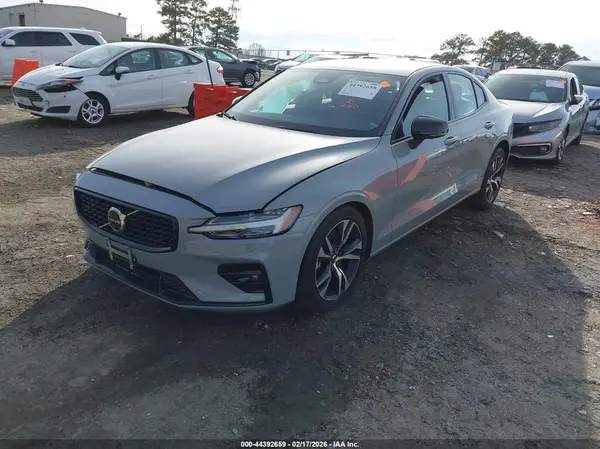 7JRL12FL1RG315659 2024 VOLVO S60 - Image 2