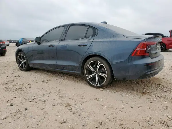 7JRL12FL4RG290191 2024 VOLVO S60 - Image 2