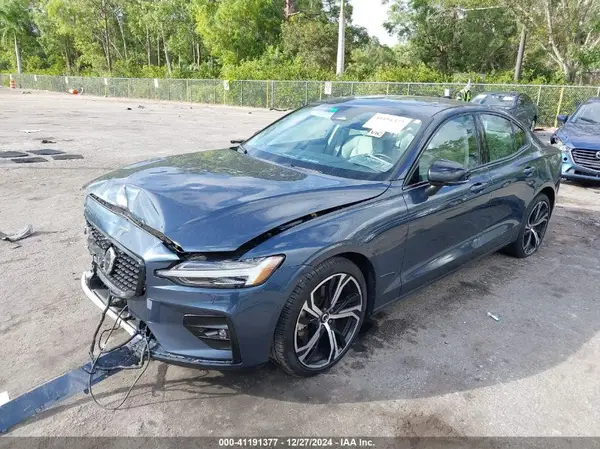 7JRL12FL4RG303974 2024 VOLVO S60 - Image 2