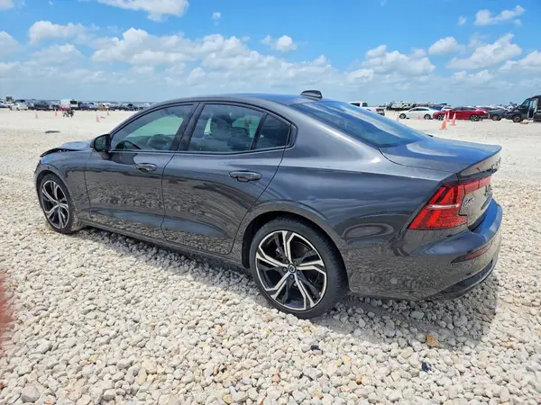 7JRL12FL4RG308351 2024 VOLVO S60 - Image 2