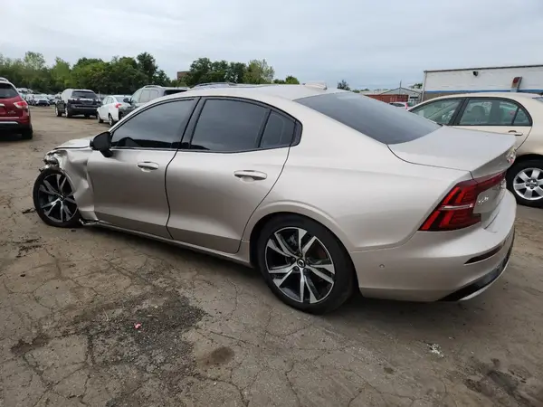 7JRL12FL4RG309080 2024 VOLVO S60 - Image 2