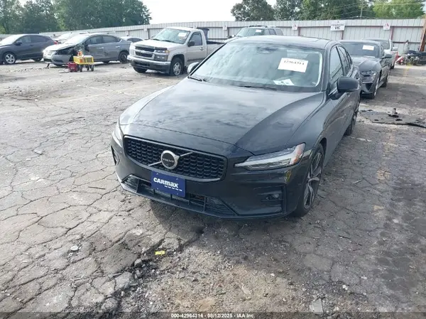 7JRL12FL5RG318452 2024 VOLVO S60 - Image 2