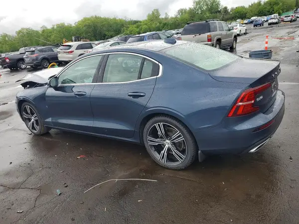 7JRL12FL6NG165204 2022 VOLVO S60 - Image 2