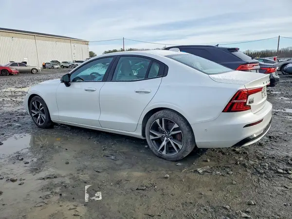 7JRL12FL6RG304057 2024 VOLVO S60 - Image 2