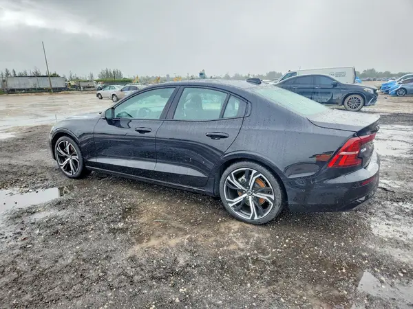 7JRL12FL7RG313611 2024 VOLVO S60 - Image 2