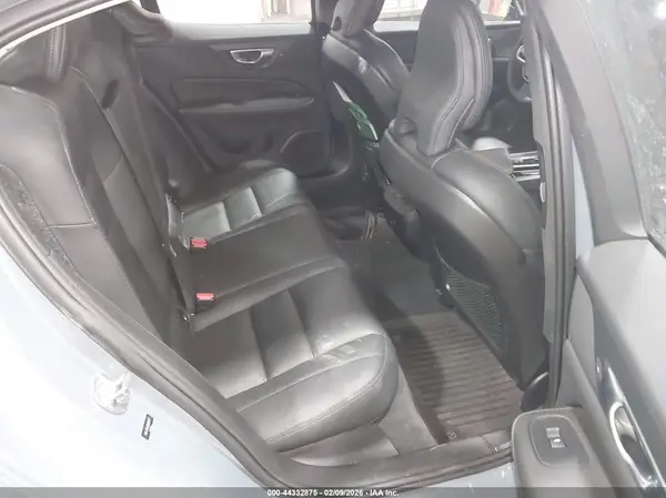 7JRL12FL8RG303217 2024 VOLVO S60 - Image 8