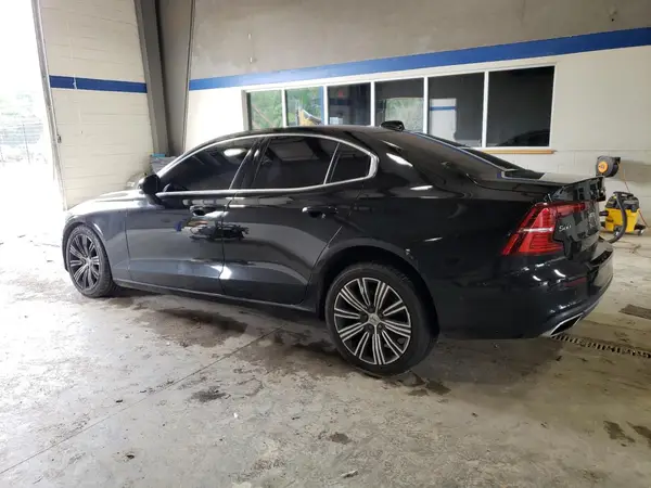 7JRL12FL9NG174317 2022 VOLVO S60 - Image 2