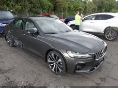 7JRL12FZ0NG154042 2022 VOLVO S60