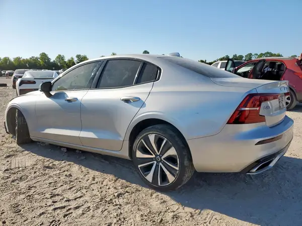 7JRL12FZ2NG174342 2022 VOLVO S60 - Image 2