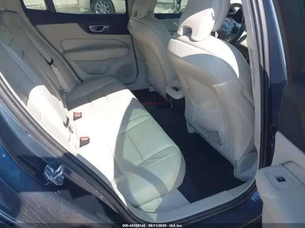 7JRL12FZ3NG153824 2022 VOLVO S60 - Image 8