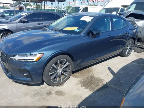 7JRL12FZ4NG153847 2022 VOLVO S60 - Image 2