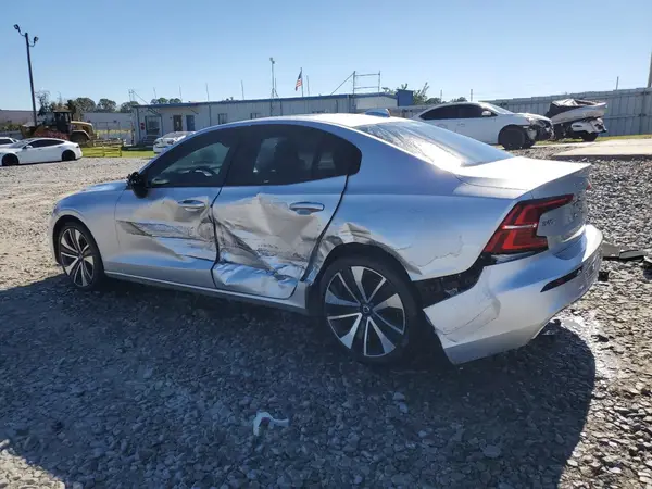 7JRL12FZ4NG177811 2022 VOLVO S60 - Image 2