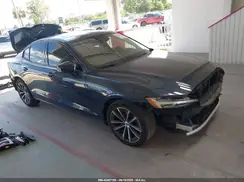 7JRL12FZ5NG186923 2022 VOLVO S60