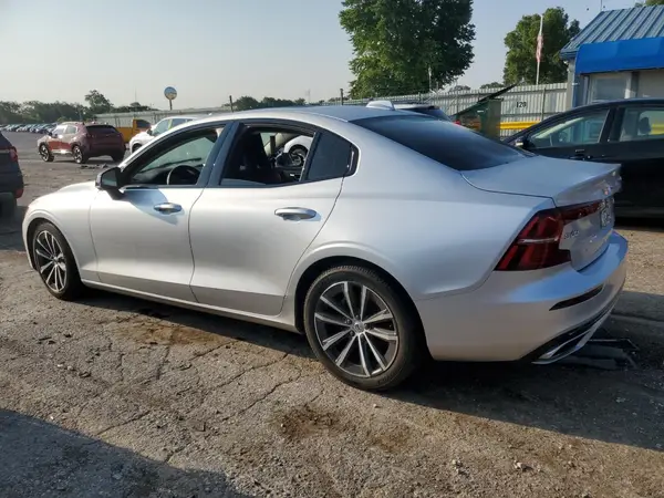 7JRL12FZ6NG189507 2022 VOLVO S60 - Image 2