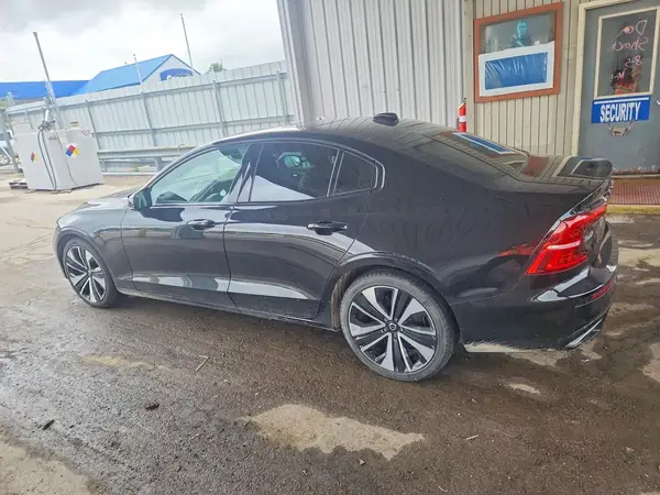 7JRL12FZ7NG160260 2022 VOLVO S60 - Image 2