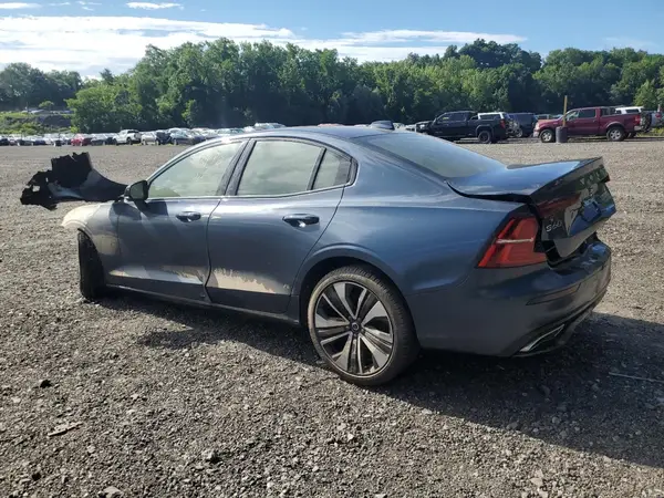 7JRL12FZ8NG162681 2022 VOLVO S60 - Image 2