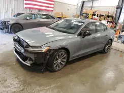 7JRL12FZ9NG192384 2022 VOLVO S60