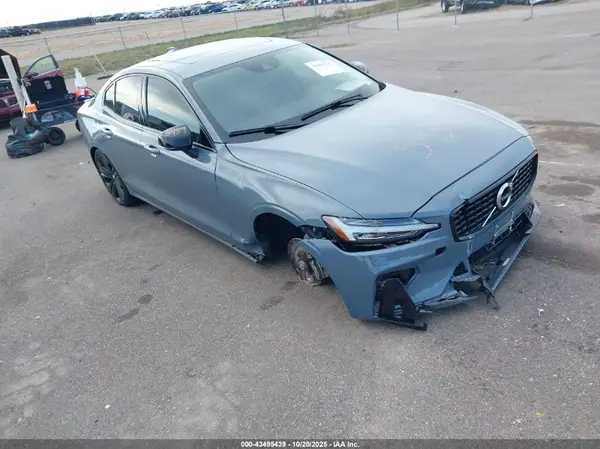7JRL12FZXNG163041 2022 VOLVO S60 - Image 1