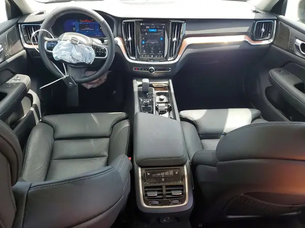 7JRL12GM8SG367187 2025 VOLVO S60 - Image 8