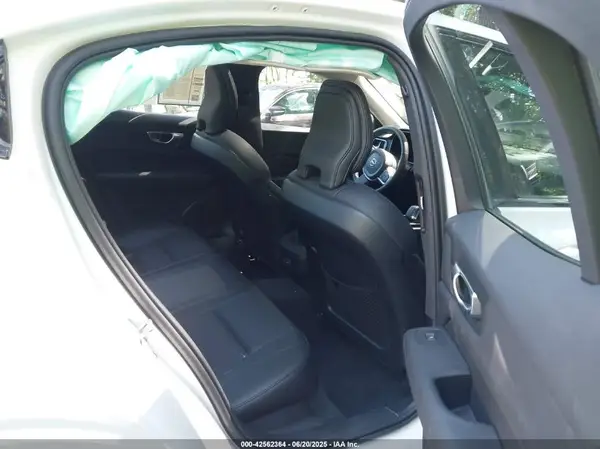 7JRL12TK3RG318591 2024 VOLVO S60 - Image 8