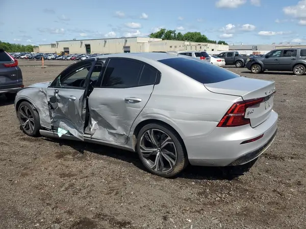 7JRL12TK5RG324263 2024 VOLVO S60 - Image 2