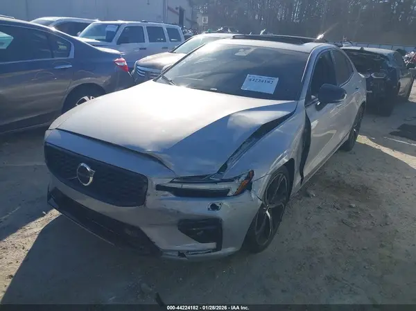 7JRL12TK7RG294733 2024 VOLVO S60 - Image 2