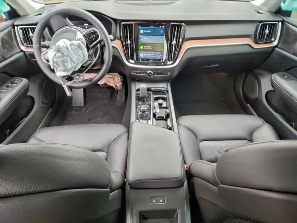 7JRL12TL1RG284563 2024 VOLVO S60 - Image 8