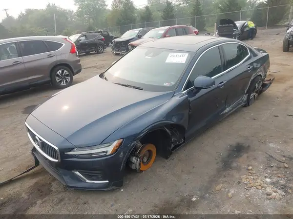 7JRL12TL2NG156150 2022 VOLVO S60 - Image 2