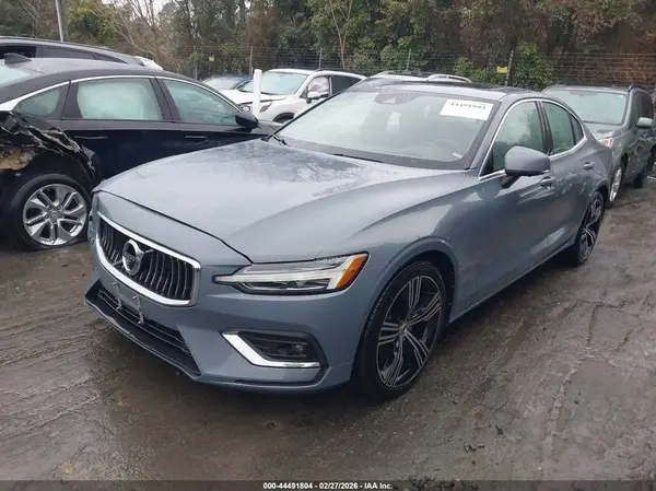 7JRL12TL2NG162014 2022 VOLVO S60 - Image 2