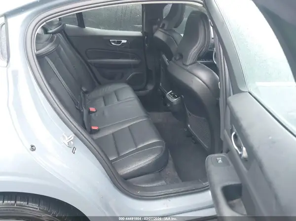 7JRL12TL2NG162014 2022 VOLVO S60 - Image 8