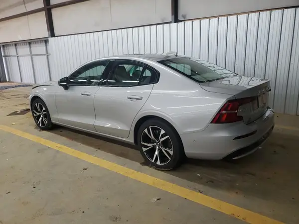 7JRL12TL2RG319272 2024 VOLVO S60 - Image 2