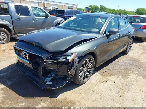 7JRL12TL3NG162992 2022 VOLVO S60 - Image 2
