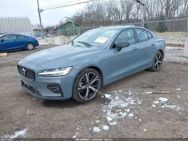 7JRL12TL4RG308399 2024 VOLVO S60 - Image 2
