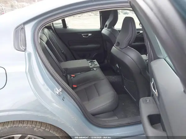 7JRL12TL4RG308399 2024 VOLVO S60 - Image 8