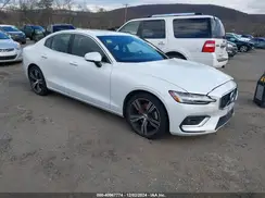 7JRL12TL5NG188137 2022 VOLVO S60