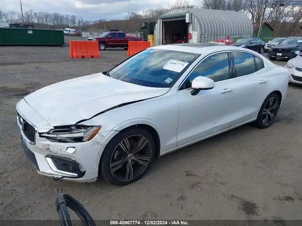 7JRL12TL5NG188137 2022 VOLVO S60 - Image 2
