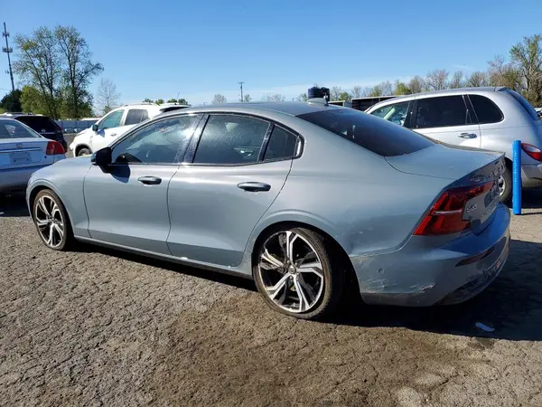 7JRL12TL5RG281214 2024 VOLVO S60 - Image 2