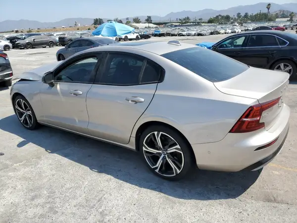 7JRL12TL5RG305365 2024 VOLVO S60 - Image 2