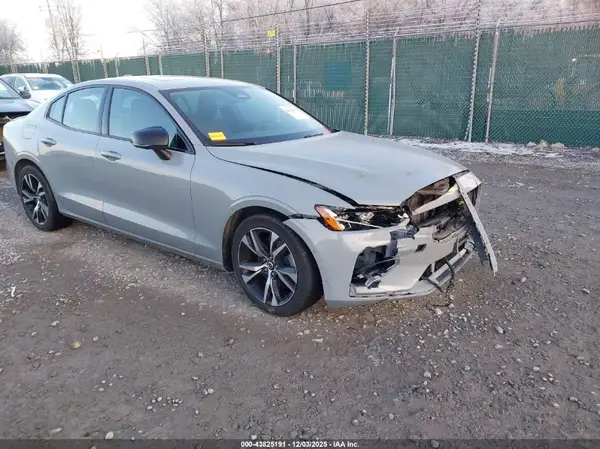 7JRL12TL5RG314695 2024 VOLVO S60