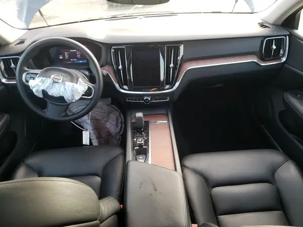 7JRL12TL6RG309375 2024 VOLVO S60 - Image 8