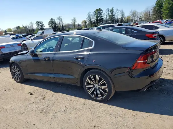 7JRL12TL7NG172845 2022 VOLVO S60 - Image 2