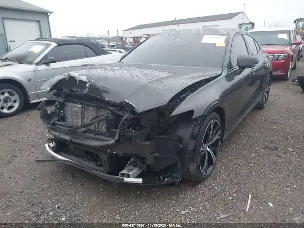 7JRL12TL7RG298578 2024 VOLVO S60 - Image 2