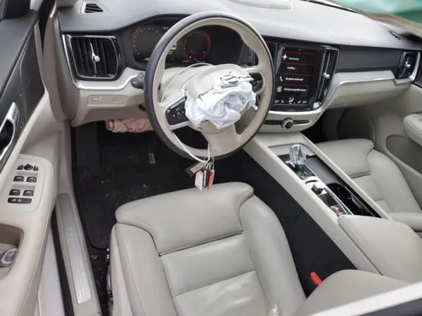7JRL12TL8NG172207 2022 VOLVO S60 - Image 8