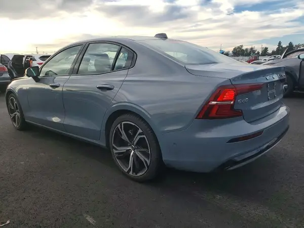 7JRL12TL8RG327134 2024 VOLVO S60 - Image 2