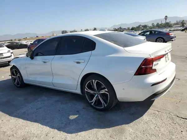 7JRL12TL9RG327448 2024 VOLVO S60 - Image 2
