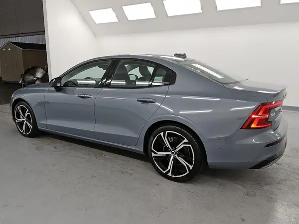 7JRL12TLXRG325417 2024 VOLVO S60 - Image 2