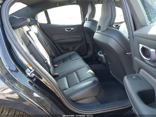 7JRL12TM2NG154522 2022 VOLVO S60 - Image 8