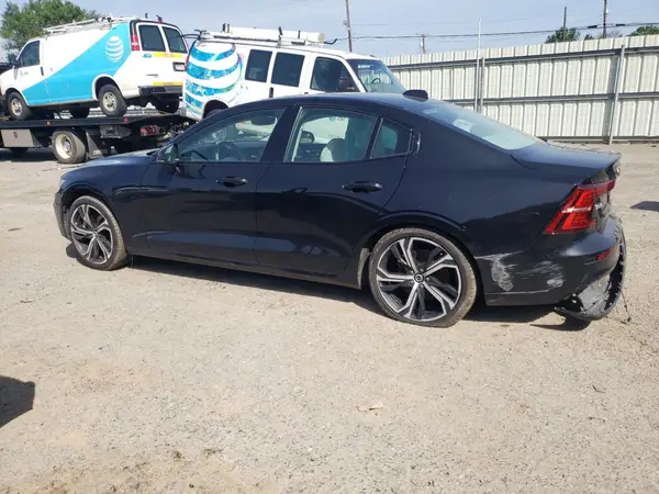 7JRL12TM6RG303858 2024 VOLVO S60 - Image 2