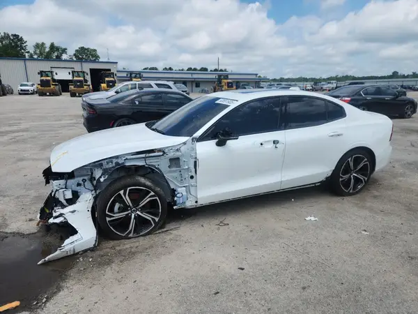 7JRL12TM6RG323902 2024 VOLVO S60 - Image 1